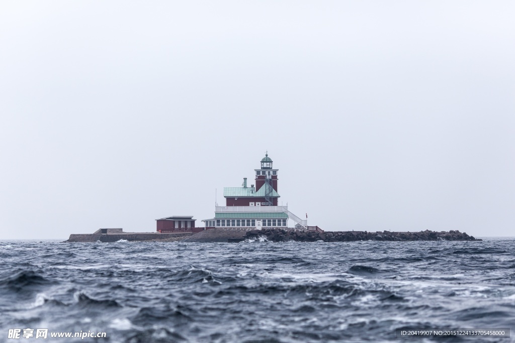 河边建筑