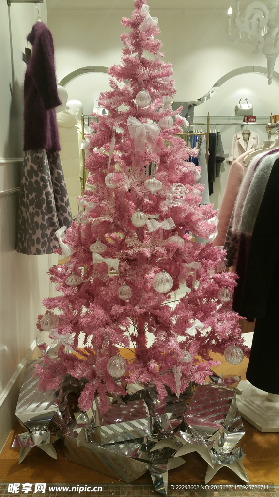 粉色圣诞树
