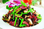 茶树菇炒腊肉