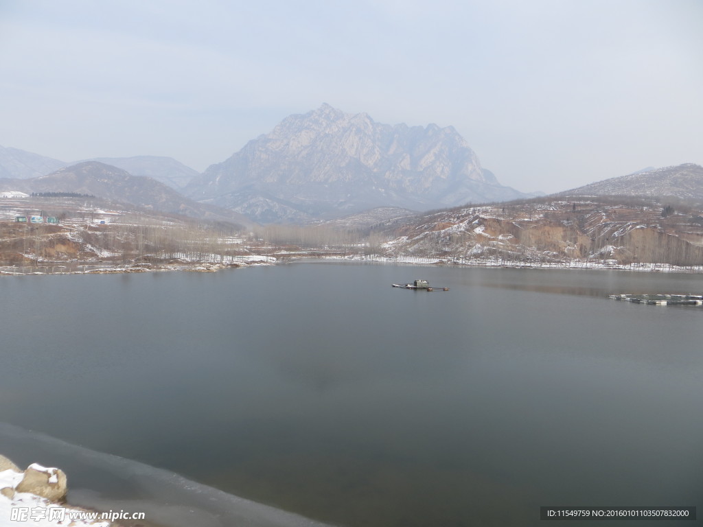 崔坪水库冬景