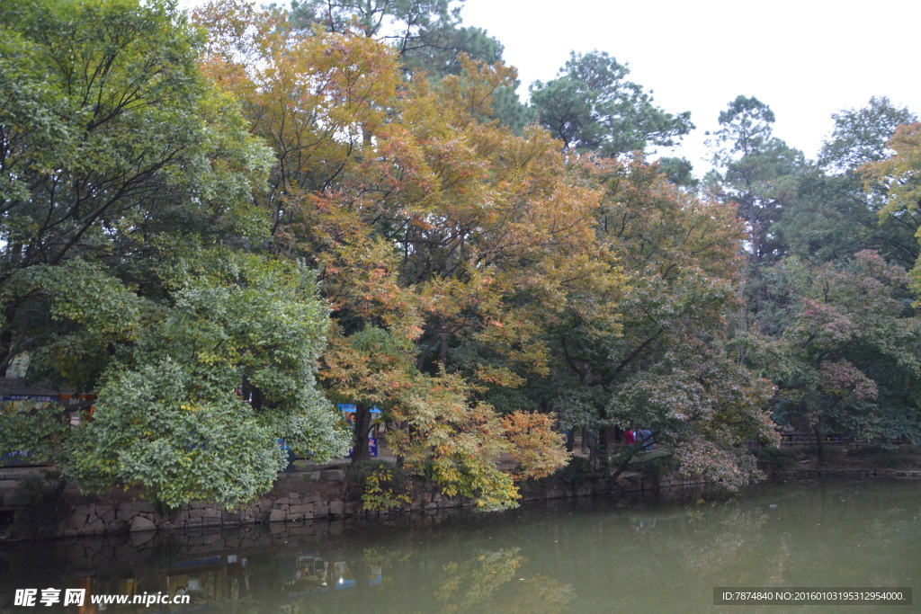 天平山风光