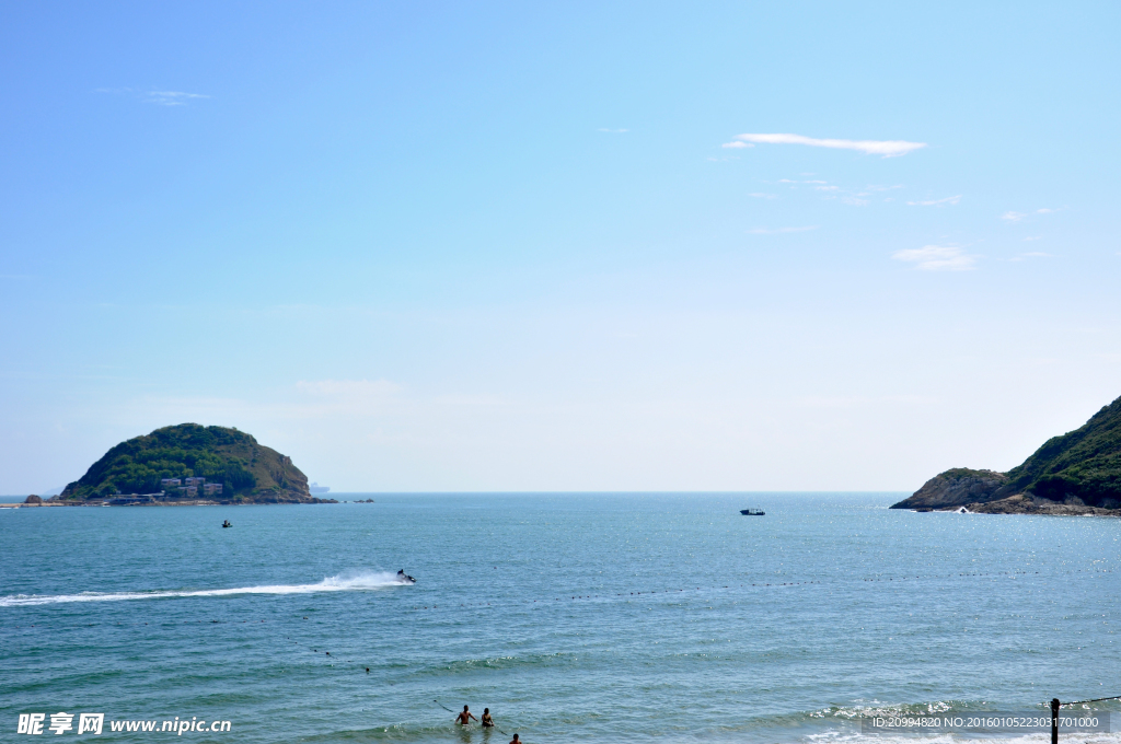 海边沙滩风景图