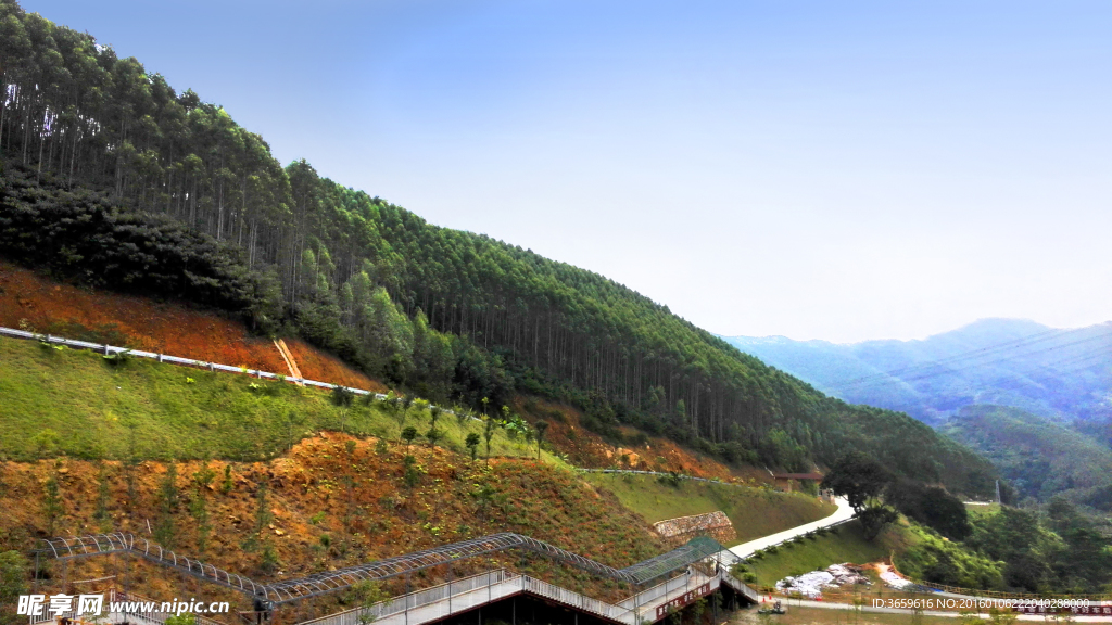 蓝天 山景