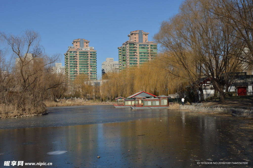 冰湖风景