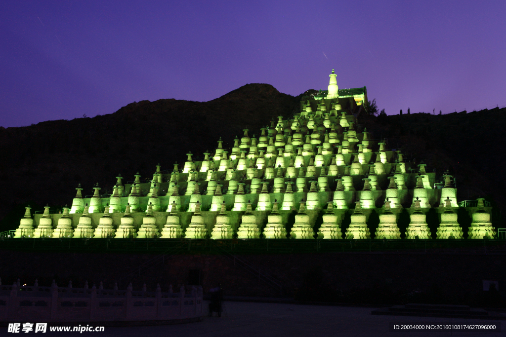 青铜峡108塔