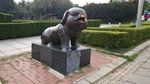 小猪雕塑