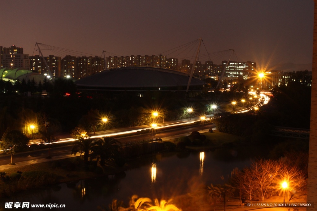 建筑夜景