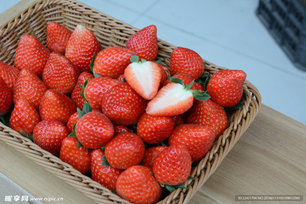 草莓 冬草莓