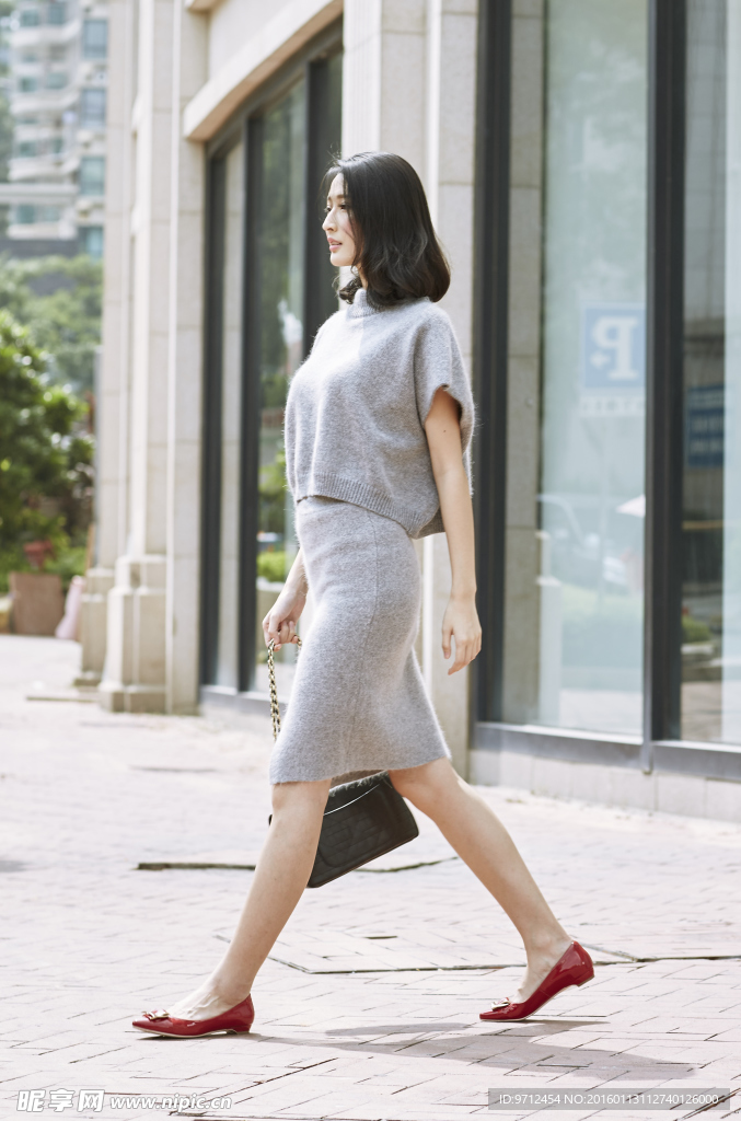 女模