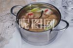 虫草煲乳鸽