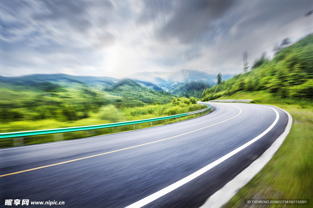 公路 山路