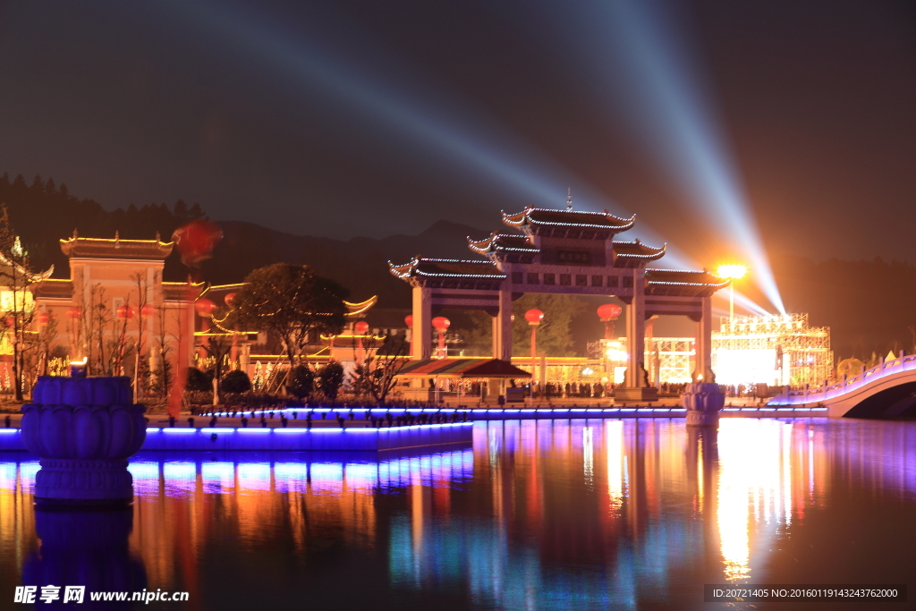 夜景 水桥
