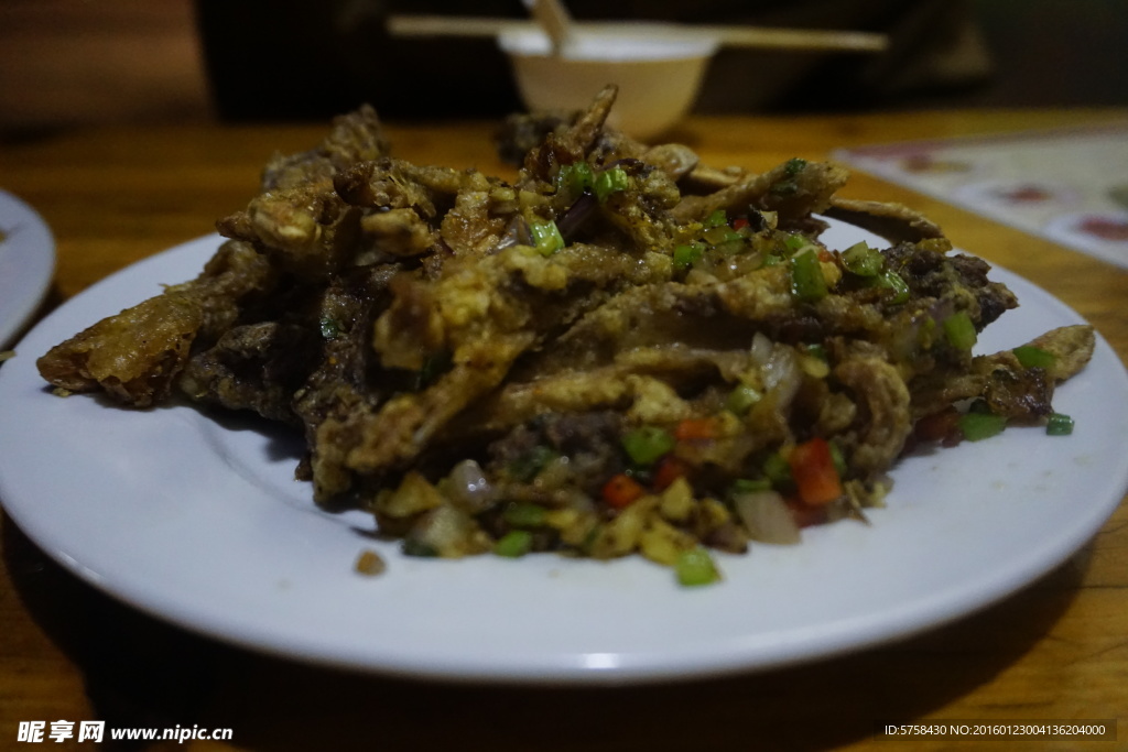 椒盐鸭下巴