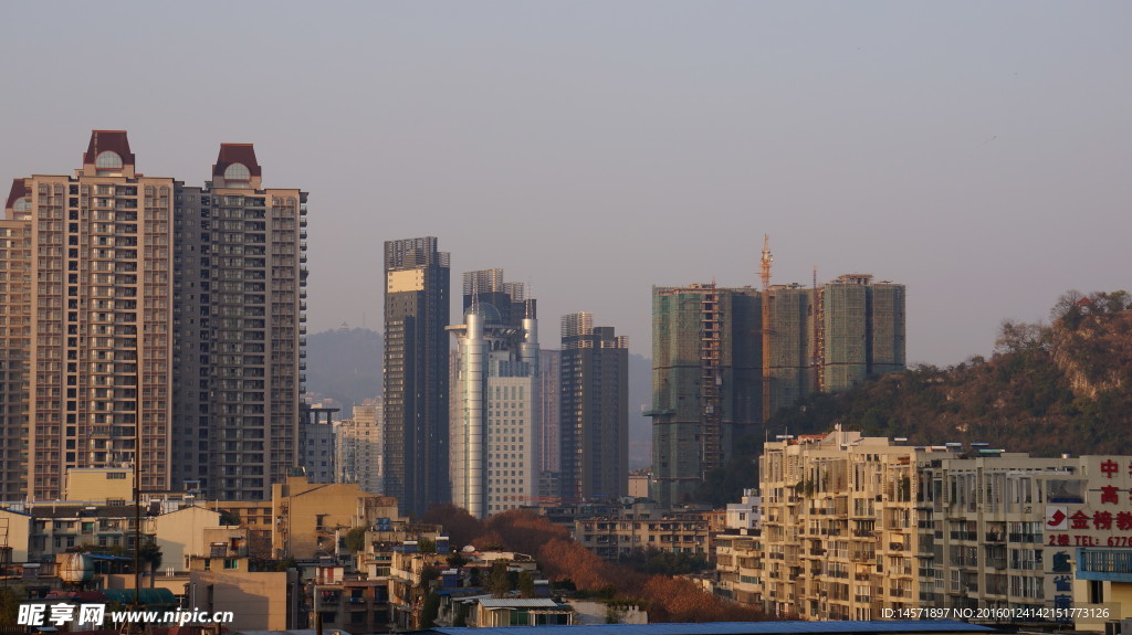 夕阳下