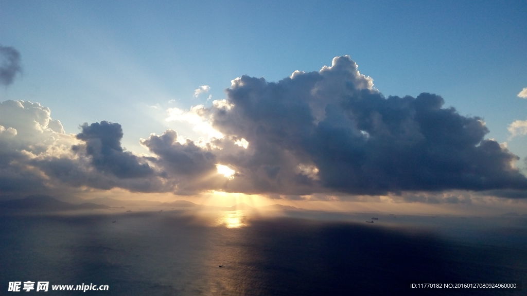 大海日出