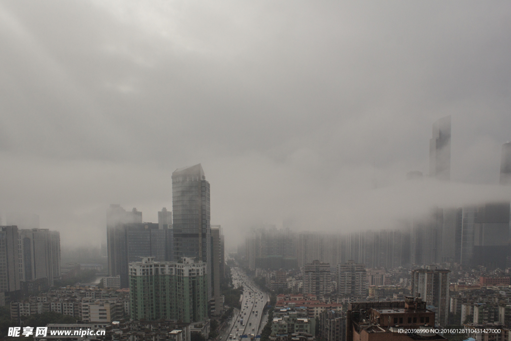 雨雾天气