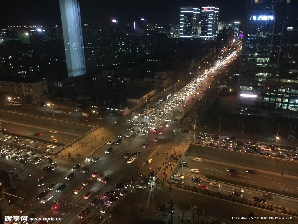 北京保福寺桥夜景