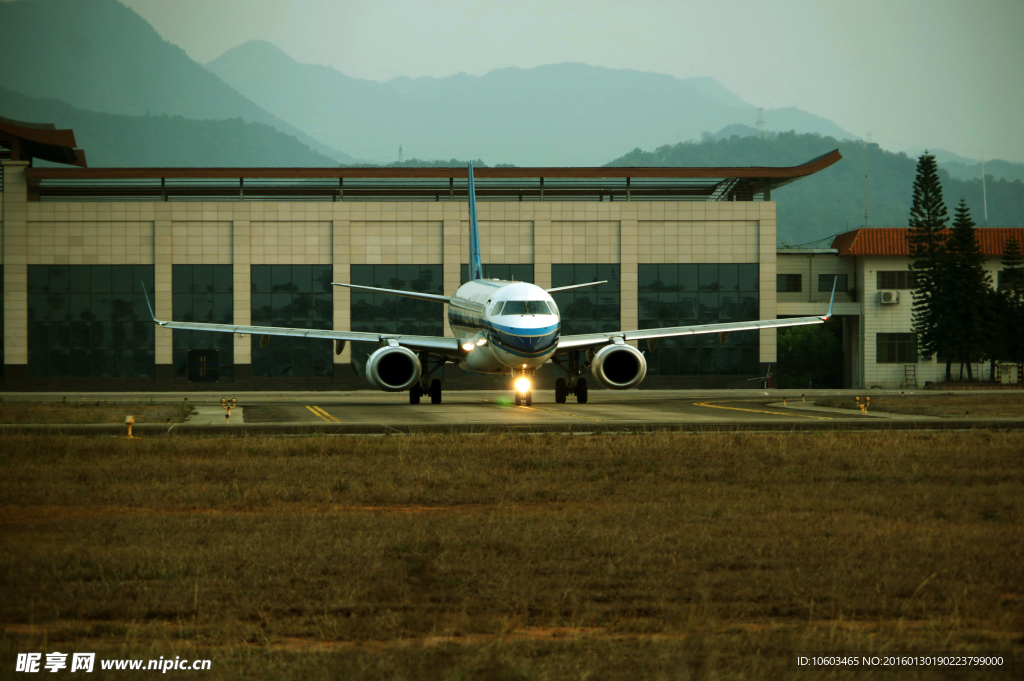 南方航空 起飞滑翔