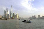 上海黄浦江畔
