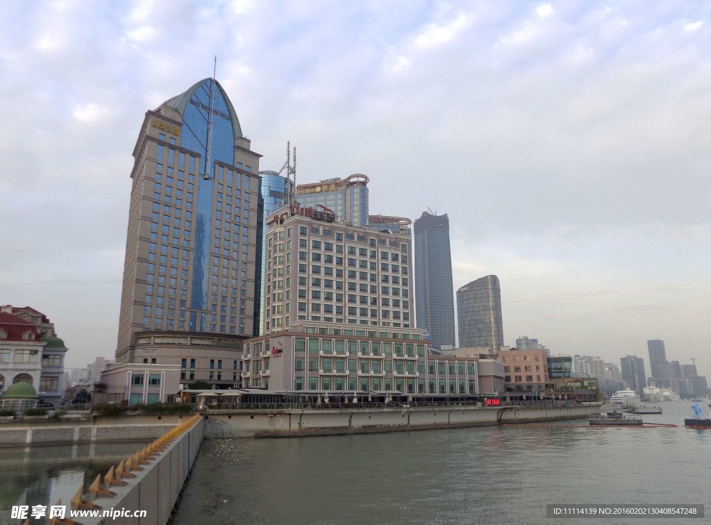 上海黄浦江畔夕阳风景