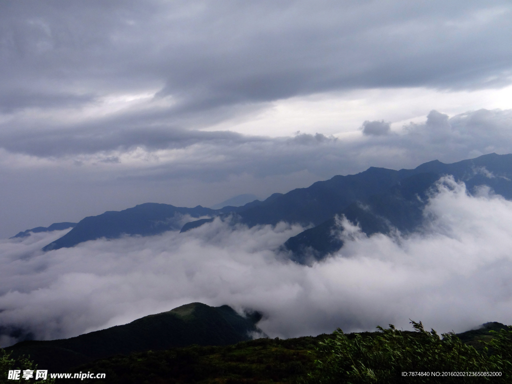 轿顶山风光