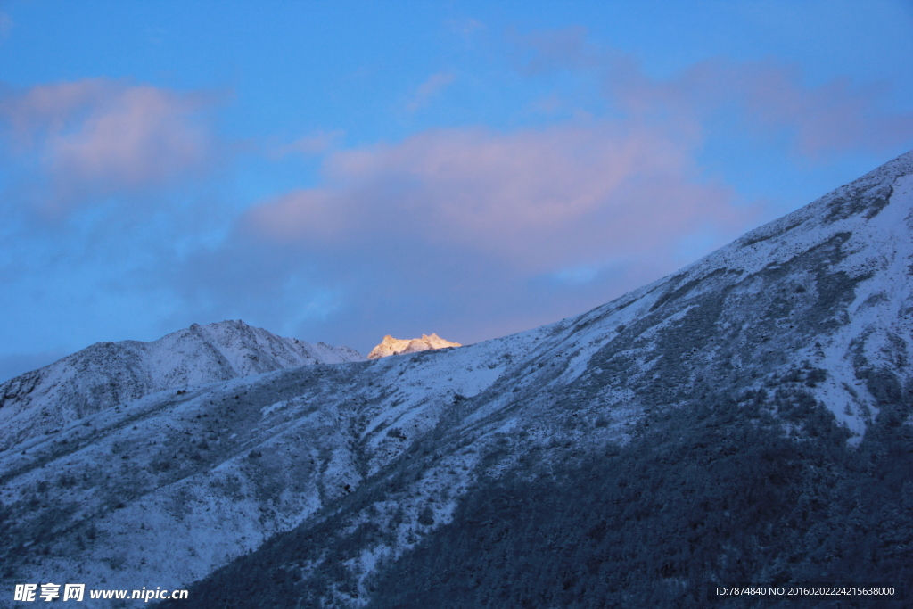 贡嘎雪山