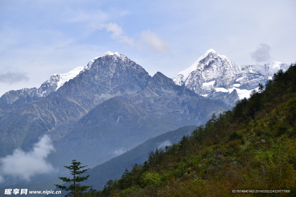 贡嘎雪山