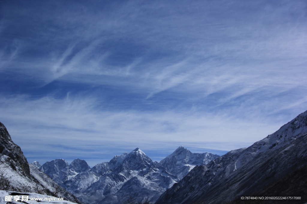 贡嘎雪山