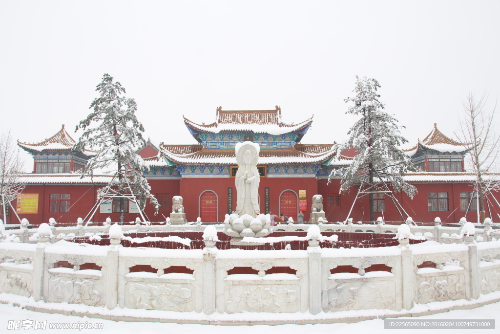 寺院雪景