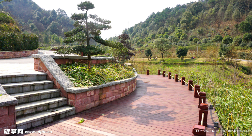 桃花岭公园一景