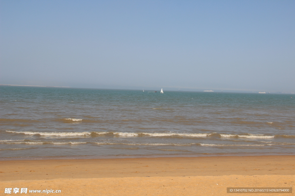 海滩 海浪 摄影图