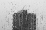 雨中城市