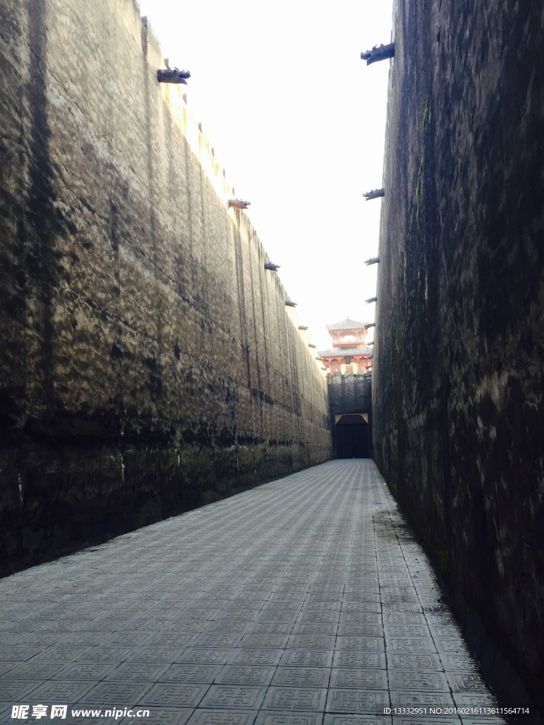 秦王宫宫墙