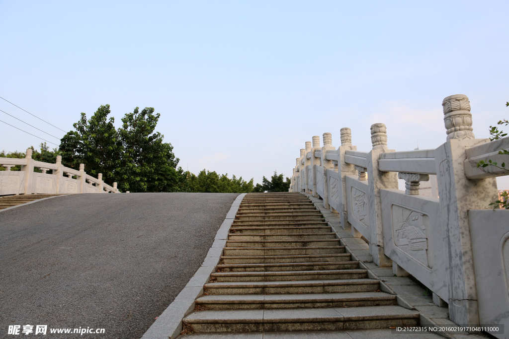 大理石阶梯  公园