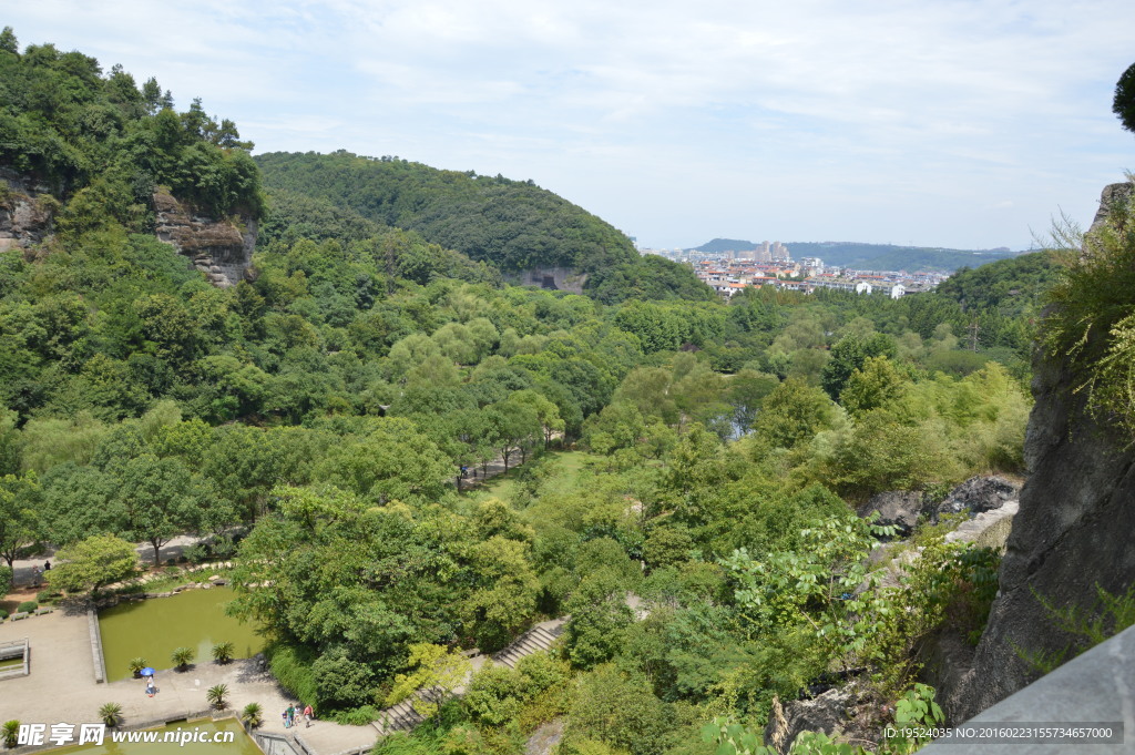 高山绿远景