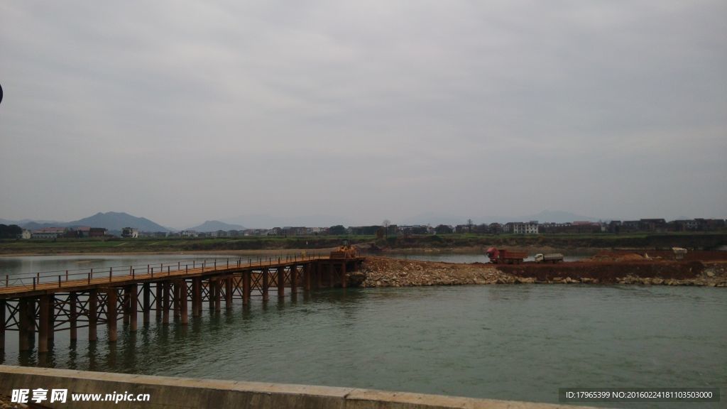 堤坝