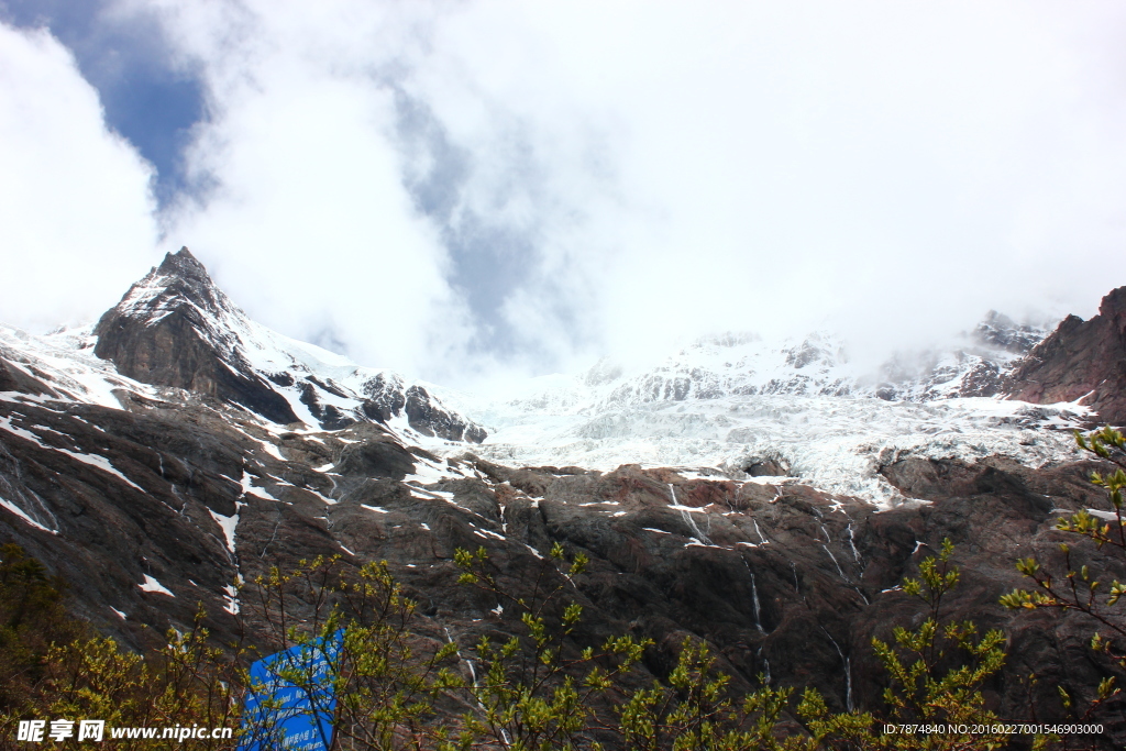 梅里雪山