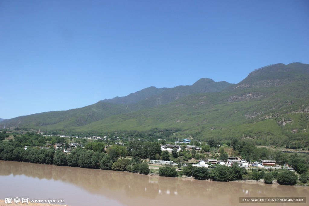 香格里拉河流