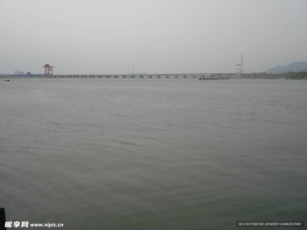 大坝河水