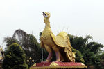 金鸡雕塑