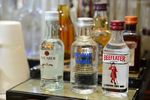 酒瓶 酒杯