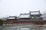 雪中的寺庙