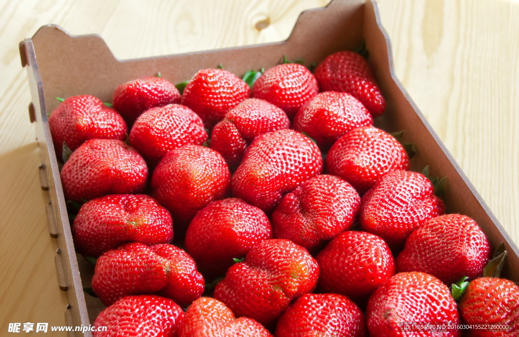箱装草莓