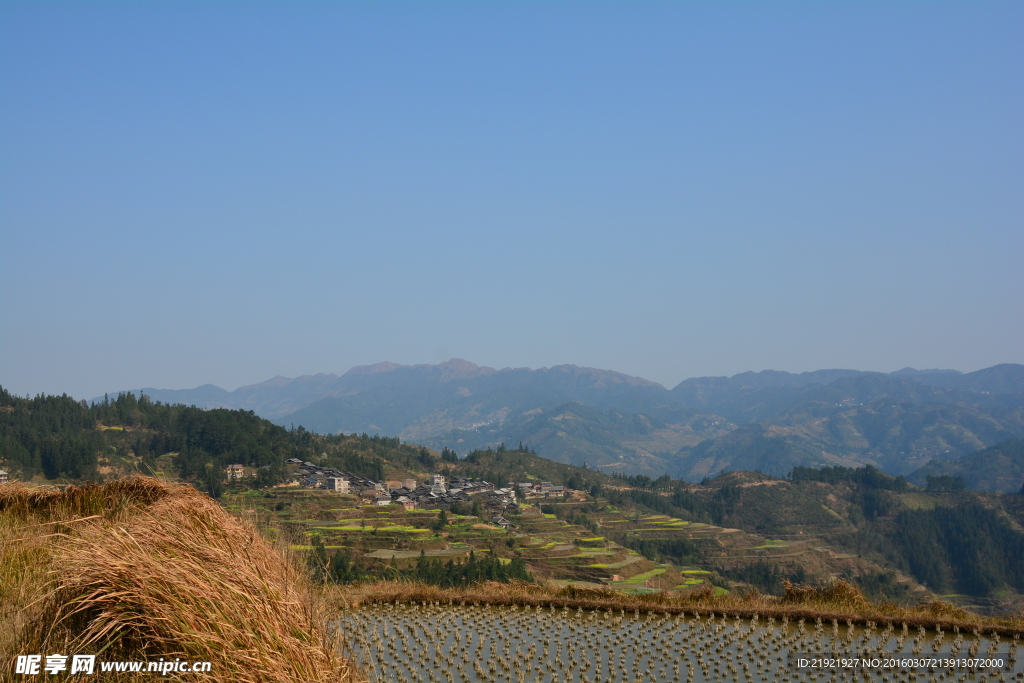 美更村