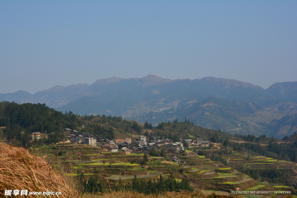 美更村