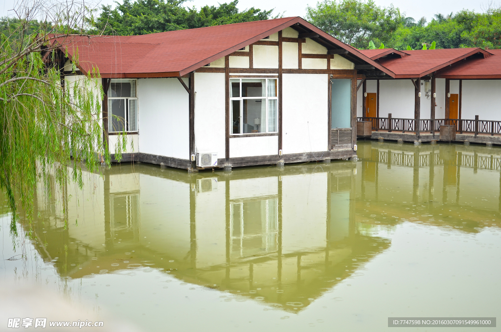 水中木屋