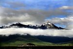 雪山之下