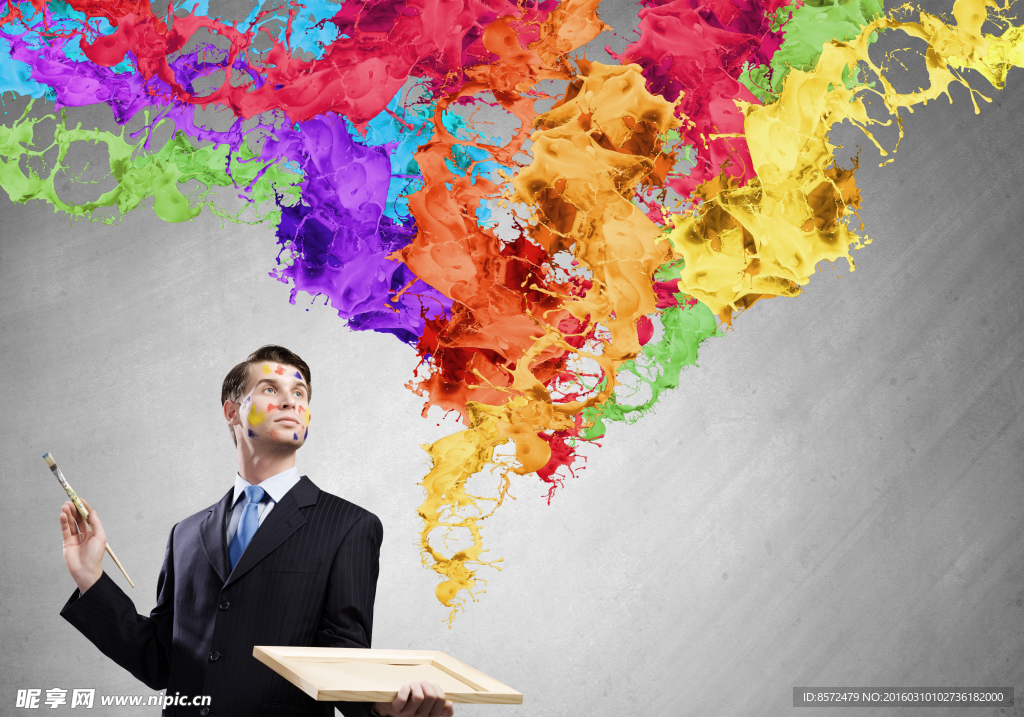 缤纷油漆男人手持电脑