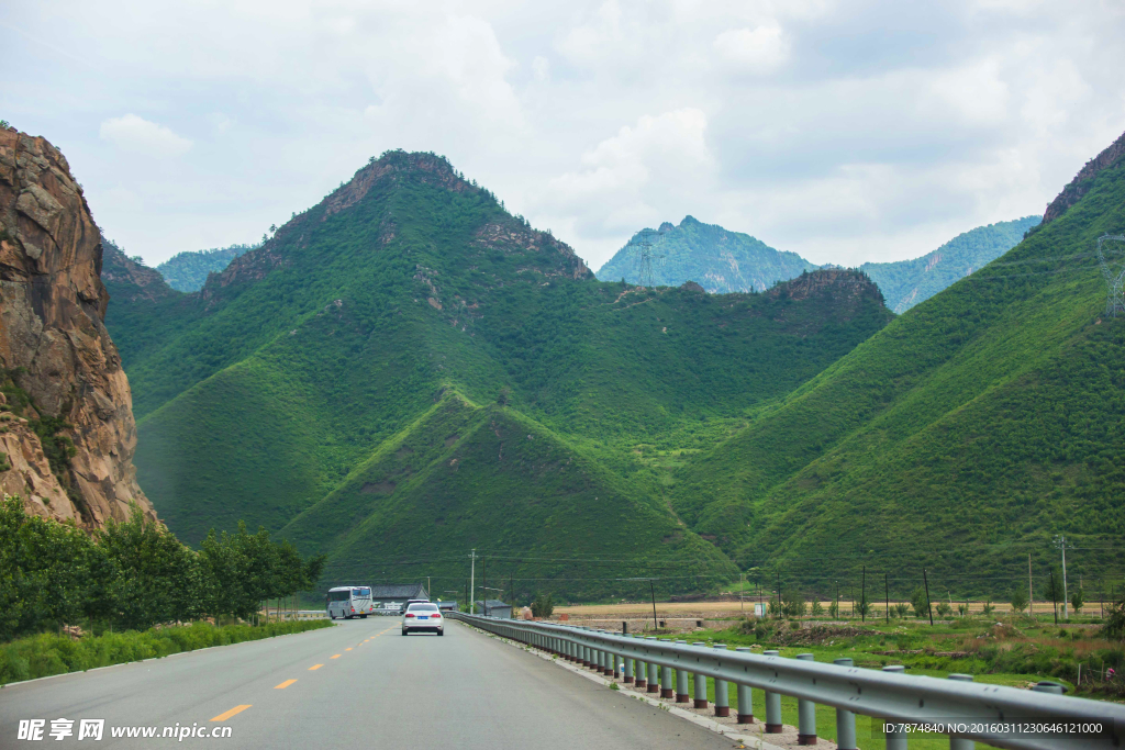 草原天路