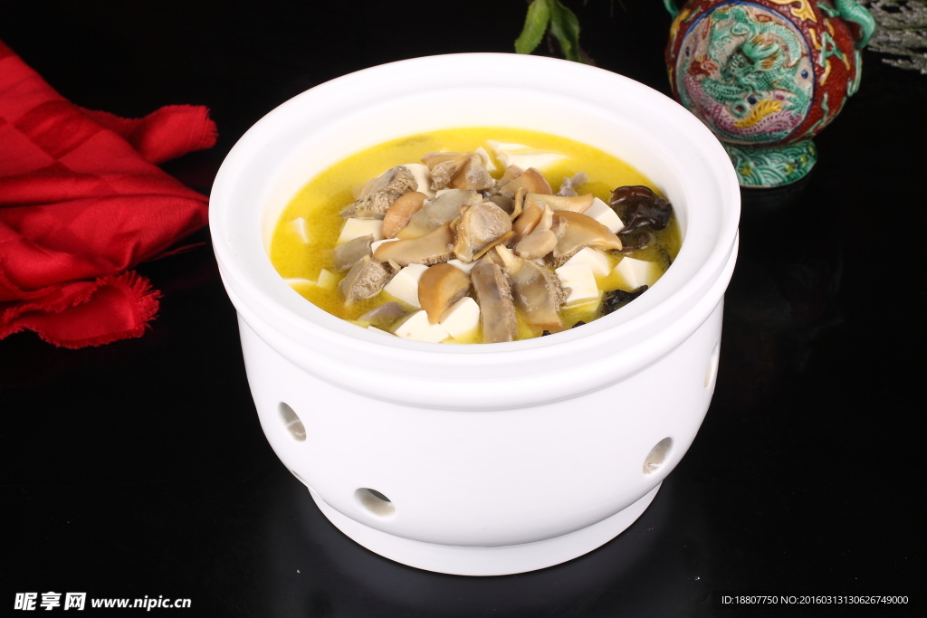 江南河蚌炖豆腐